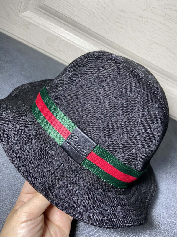 ブランド帽子側面デザイン